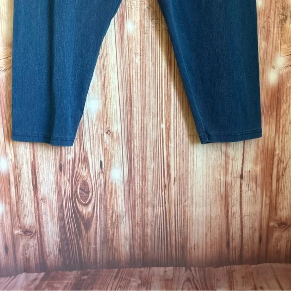 Suavé Blue Denim Look Tummy Control Capri Leggings - Picture 4 of 8